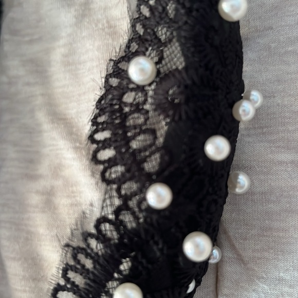 New Girls Black Lace and Pearl Studded Headband - Picture 4 of 6